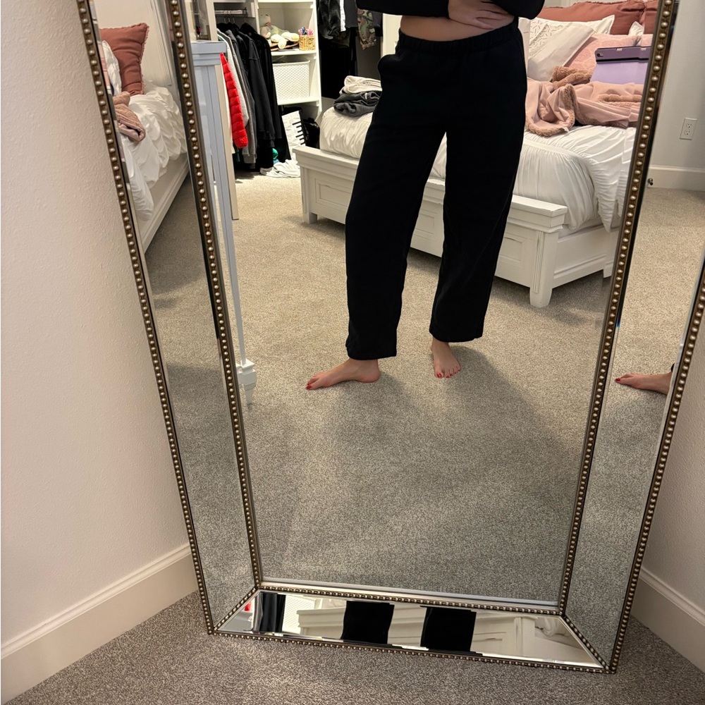 Aritzia Black Sweatpants